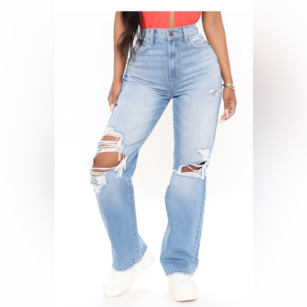 NWT Fashion Nova high rise ripped boyfriend jeans